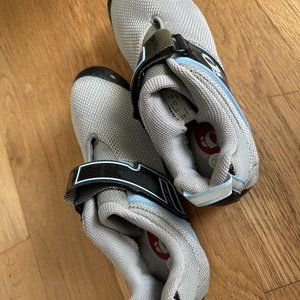 7.5 (European 38) Pearl IZumi Biking shoes